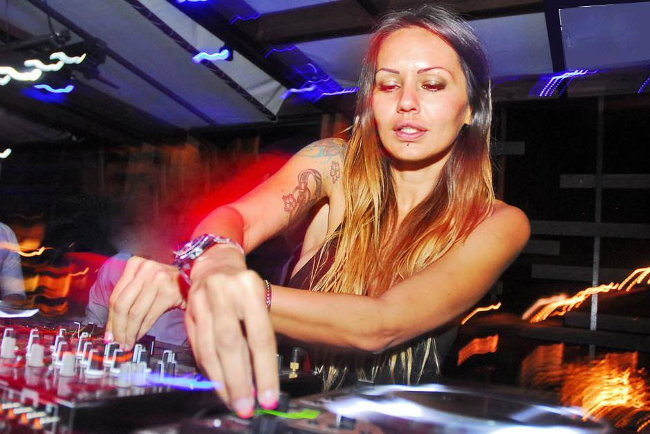 best female dj west-delhi
