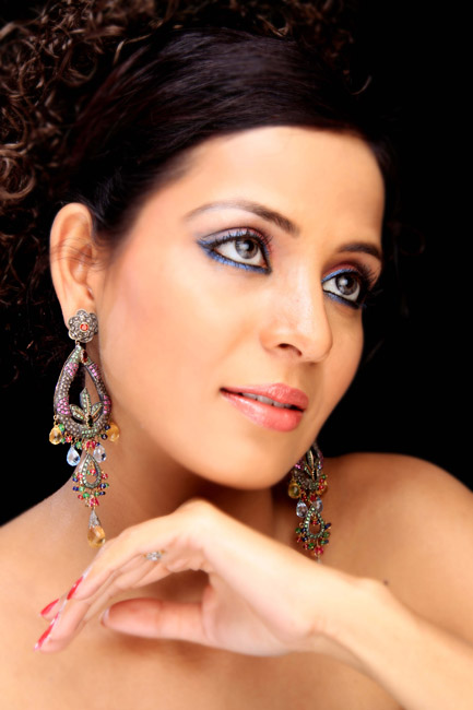 professional female model west-delhi