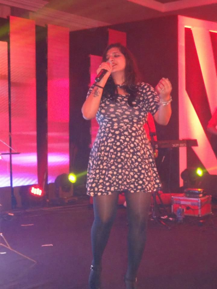 female singer west-delhi
