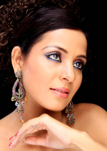professional female model west-delhi