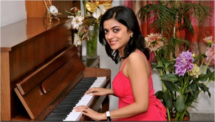 piano players west-delhi