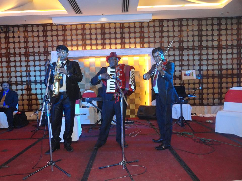 trio musicians west-delhi